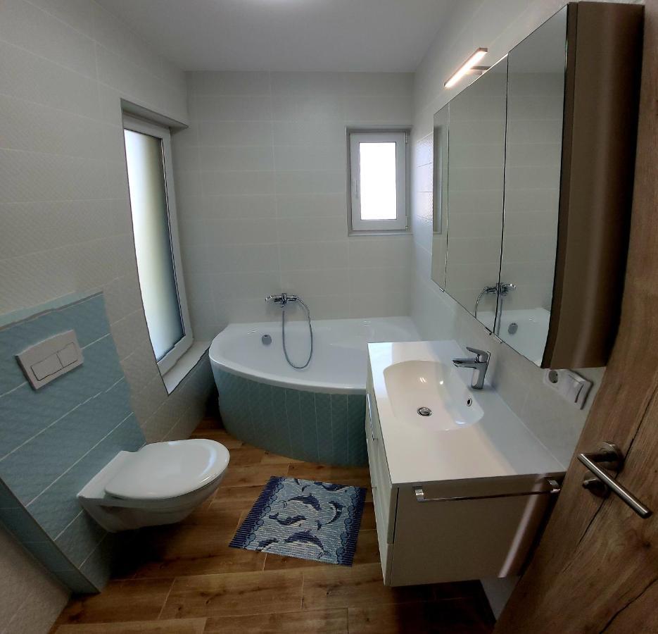 Zea Apartmanhaz Apartment บาลาตอนเฟนีแวช ภายนอก รูปภาพ