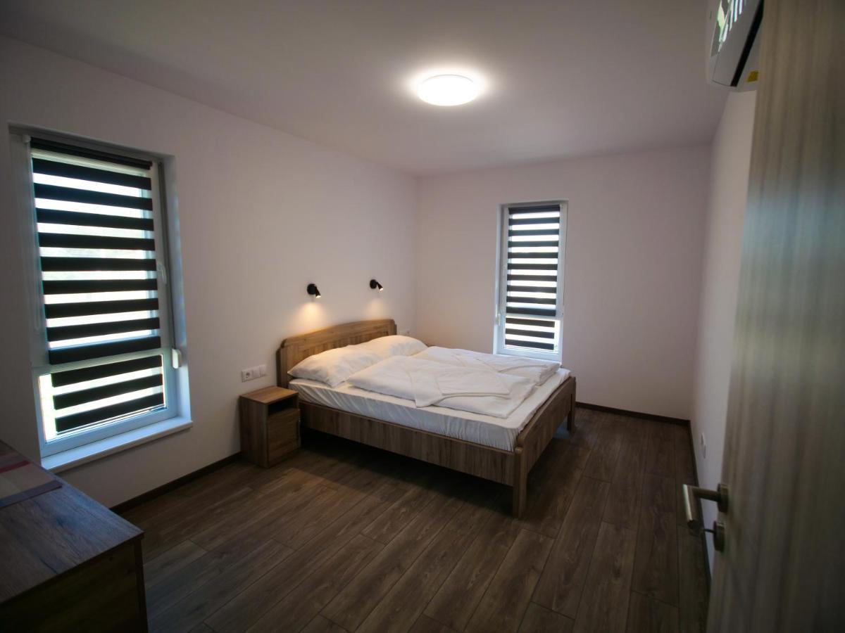 Zea Apartmanhaz Apartment บาลาตอนเฟนีแวช ภายนอก รูปภาพ