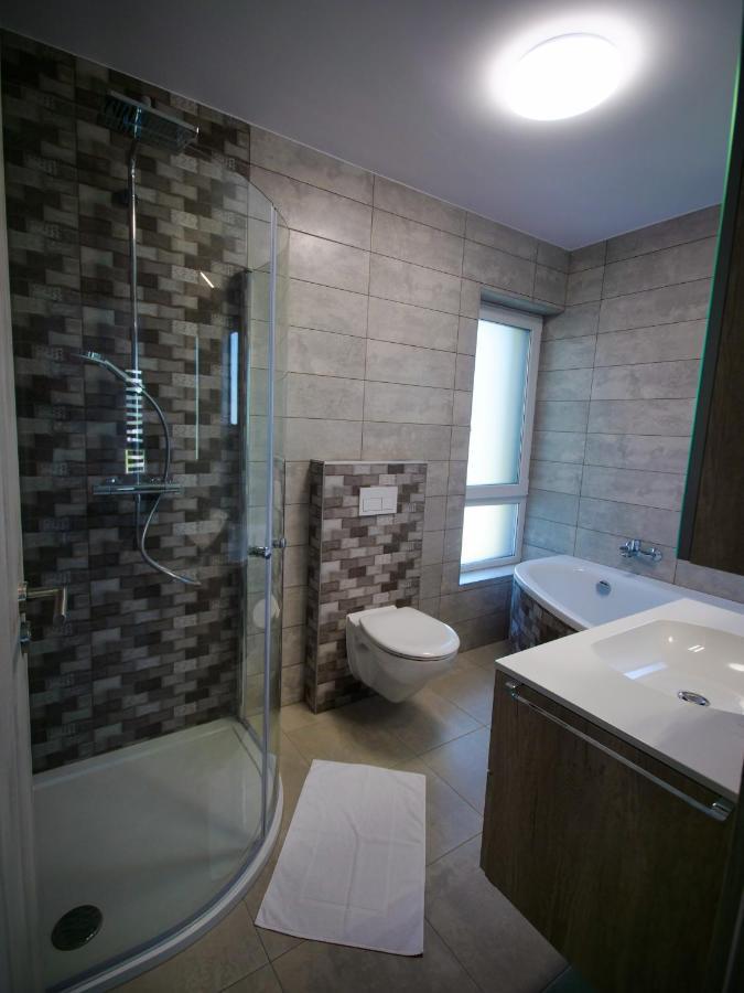 Zea Apartmanhaz Apartment บาลาตอนเฟนีแวช ภายนอก รูปภาพ