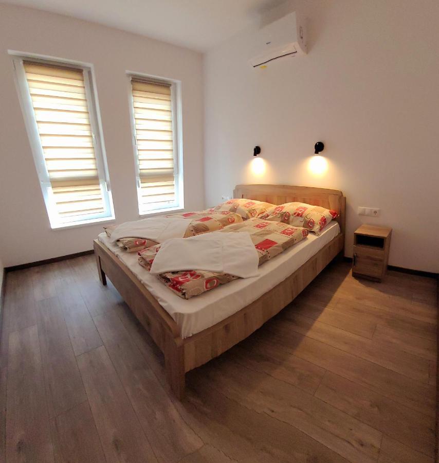 Zea Apartmanhaz Apartment บาลาตอนเฟนีแวช ภายนอก รูปภาพ