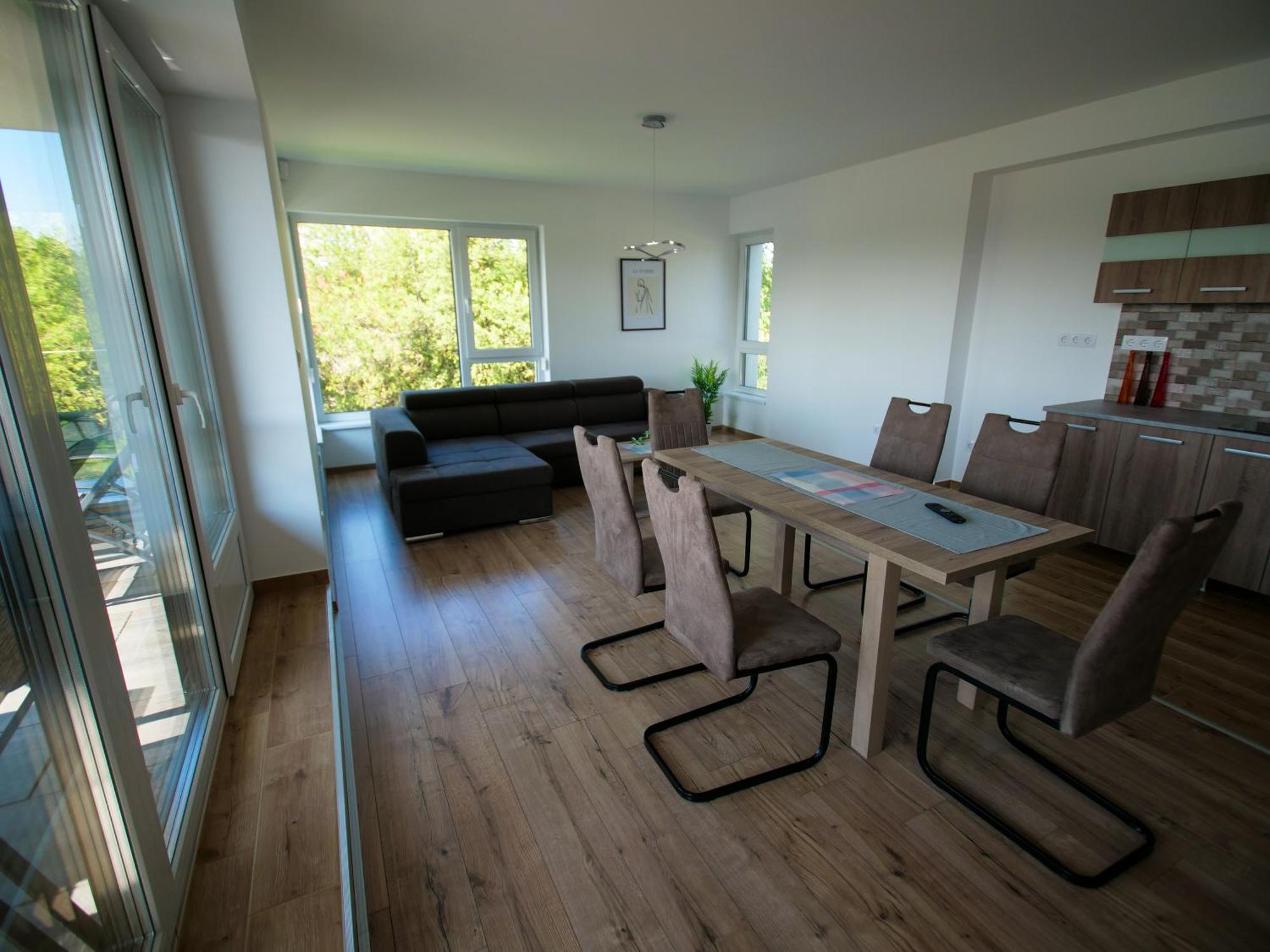 Zea Apartmanhaz Apartment บาลาตอนเฟนีแวช ภายนอก รูปภาพ