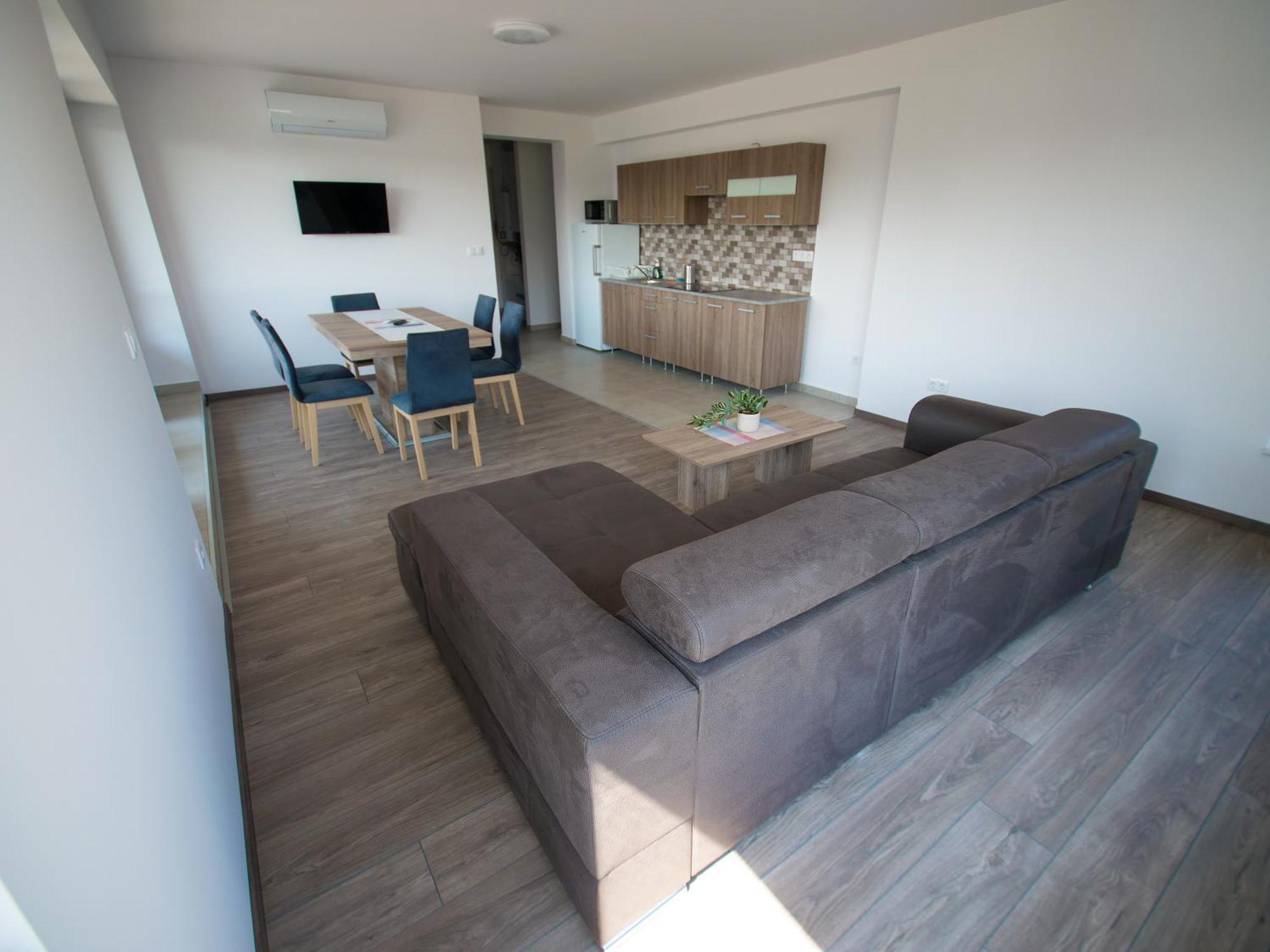 Zea Apartmanhaz Apartment บาลาตอนเฟนีแวช ภายนอก รูปภาพ