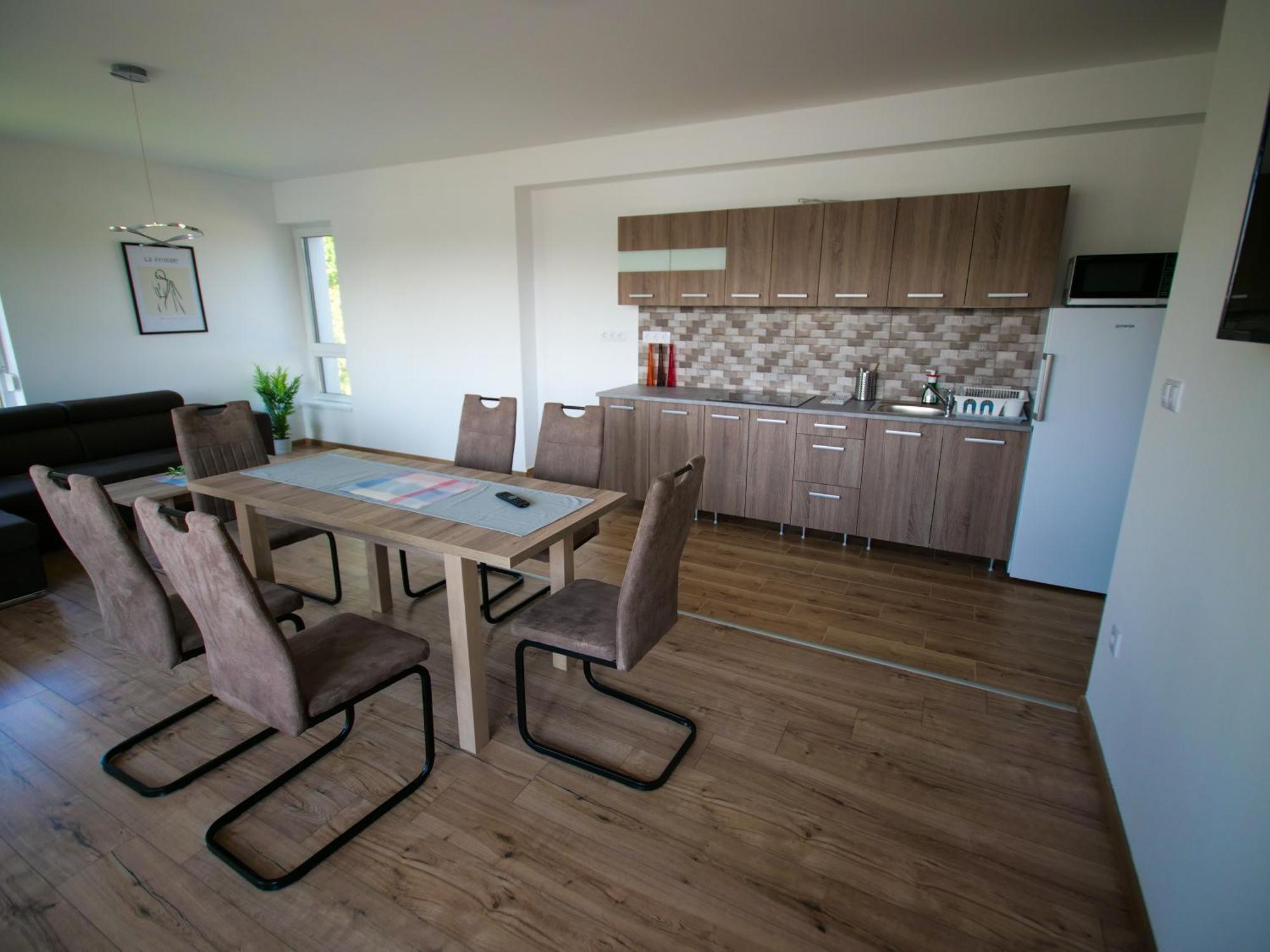 Zea Apartmanhaz Apartment บาลาตอนเฟนีแวช ภายนอก รูปภาพ
