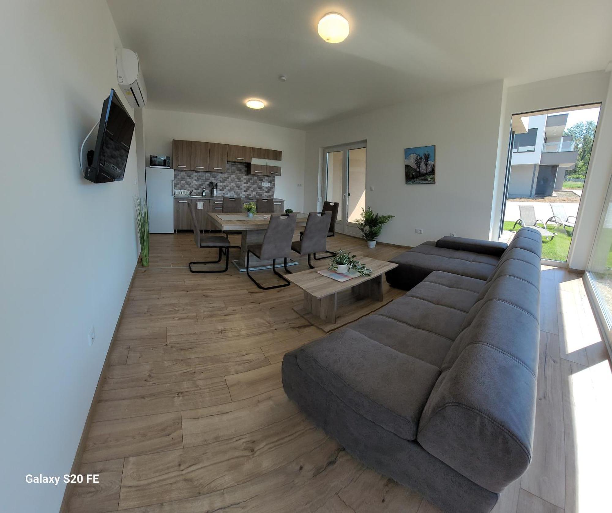 Zea Apartmanhaz Apartment บาลาตอนเฟนีแวช ภายนอก รูปภาพ